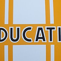 Personnalisation d'un réservoir de moto - Particulier